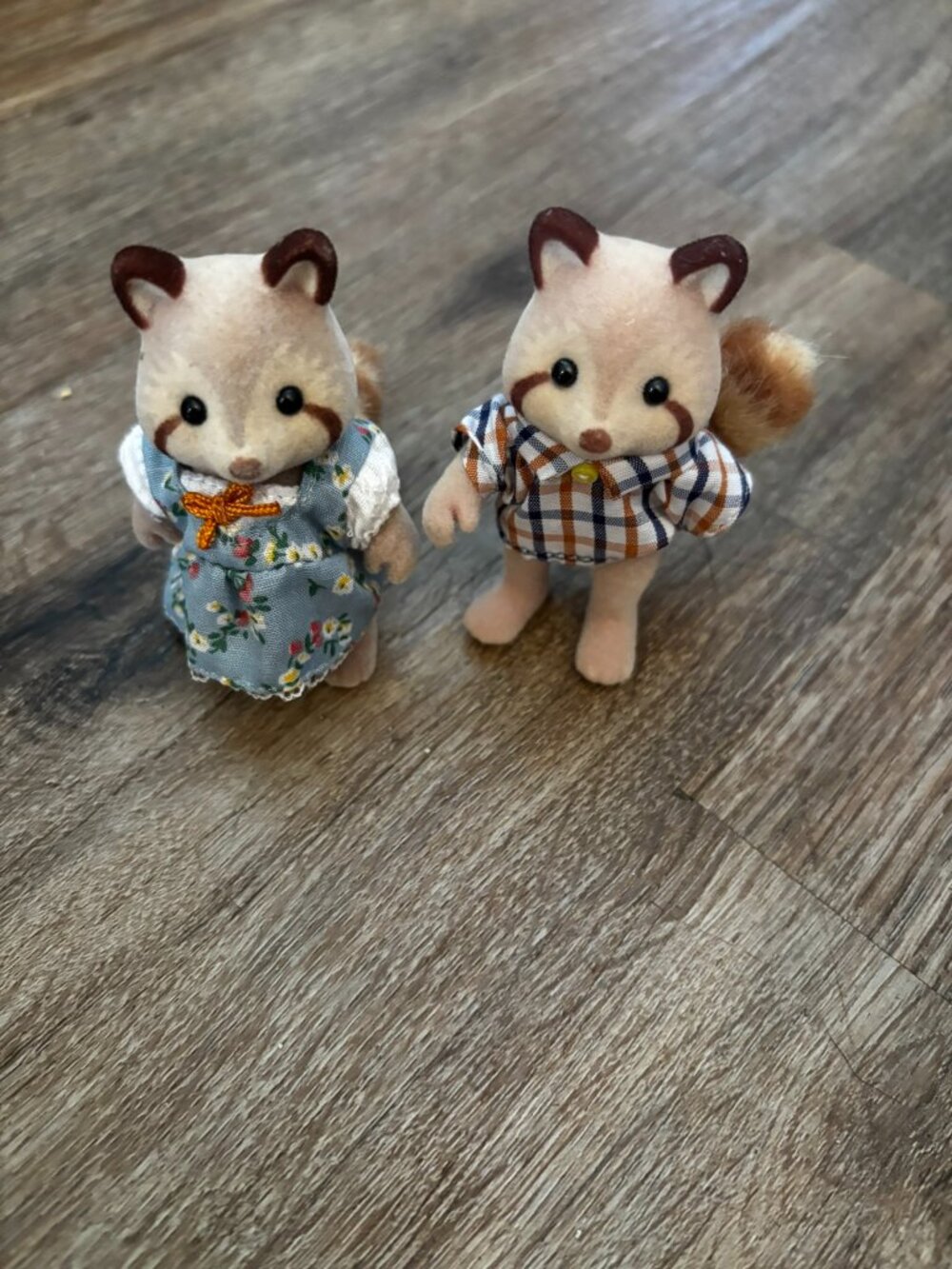 Lot 2 Sylvanian Families Calico Critters Mulberry Raccoon